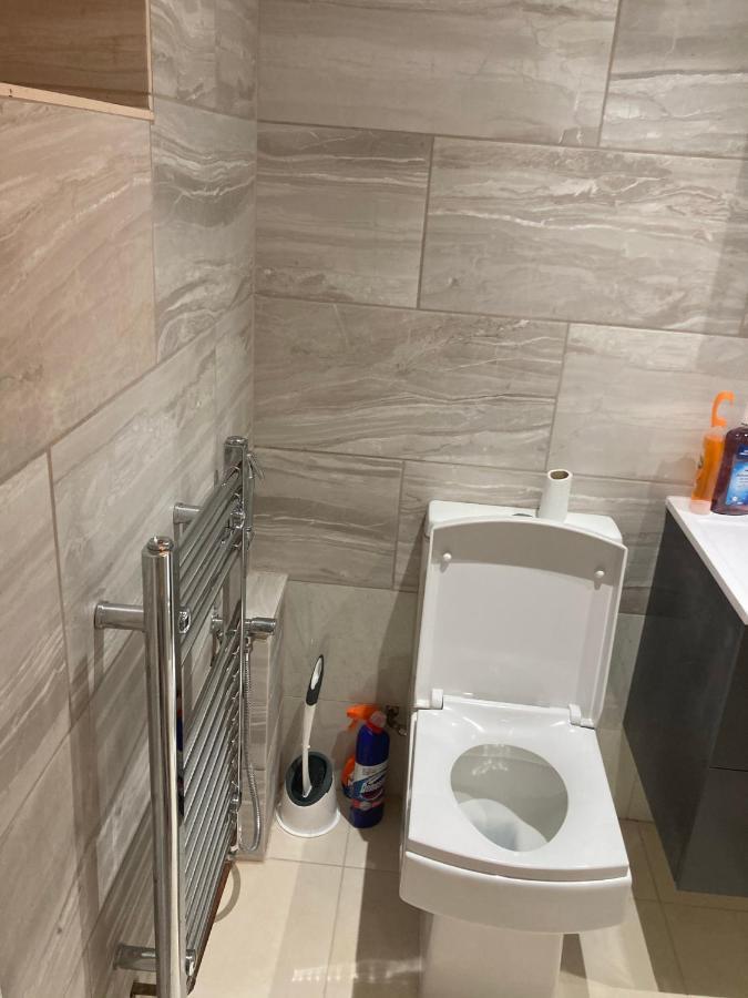 London Retreat Apartment Bagian luar foto